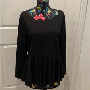 Long sleeved scalloped shirt